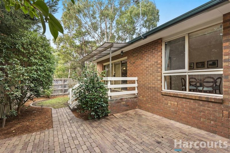 Photo - 2/17 Stanton Court, Glen Waverley VIC 3150 - Image 12