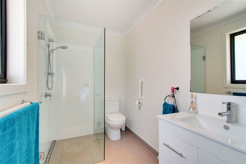 Photo - 2/17 Van Morey Road, Margate TAS 7054 - Image 6