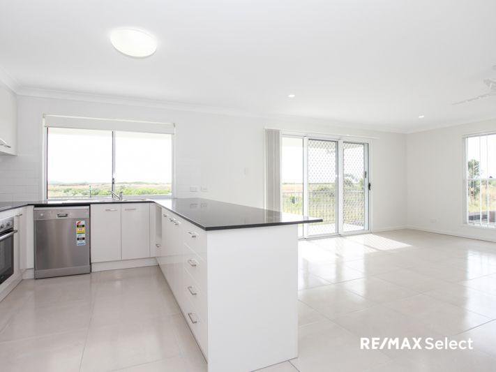 Photo - 2/17 Willoughby Crescent, East Mackay QLD 4740 - Image 4