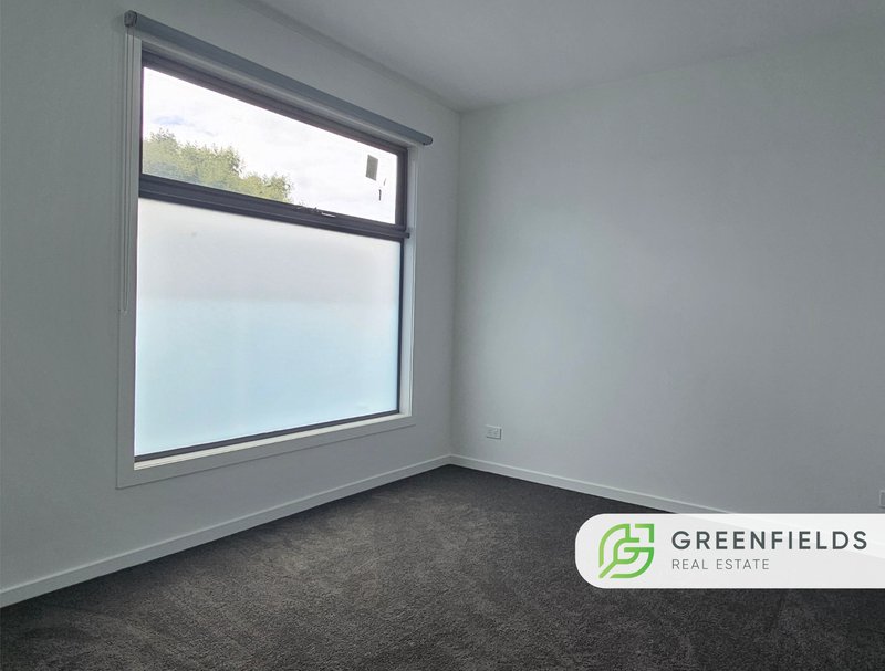 Photo - 2/17 Woods Street, Laverton VIC 3028 - Image 4