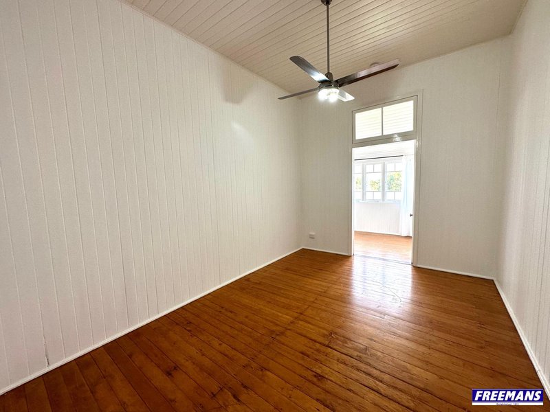 Photo - 2/170 Doonkuna Street, Kingaroy QLD 4610 - Image 8