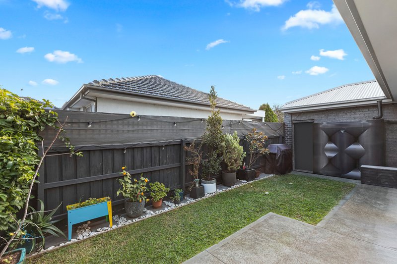 Photo - 2/170 Queen Street, Altona VIC 3018 - Image 11