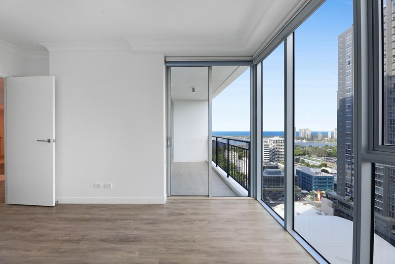 Photo - 21705/5 Lawson Street, Southport QLD 4215 - Image 9