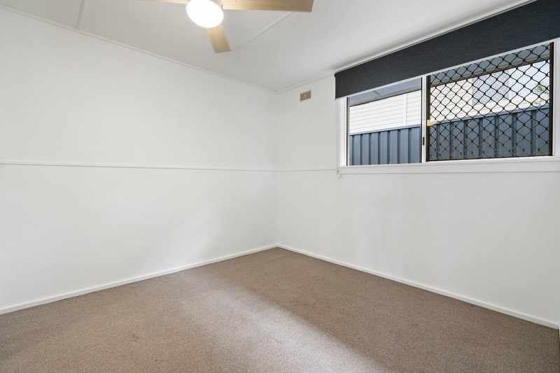 Photo - 2/172 Jellicoe Street, Newtown QLD 4350 - Image 4