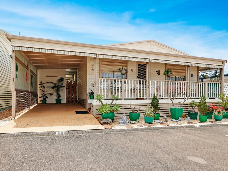 Photo - 217/25 Mulloway Road, Chain Valley Bay NSW 2259 - Image 15