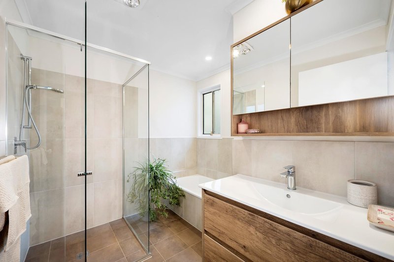 Photo - 2/174 Clive Steele Avenue, Monash ACT 2904 - Image 15