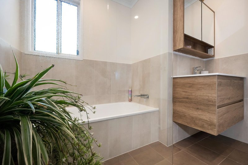 Photo - 2/174 Clive Steele Avenue, Monash ACT 2904 - Image 16