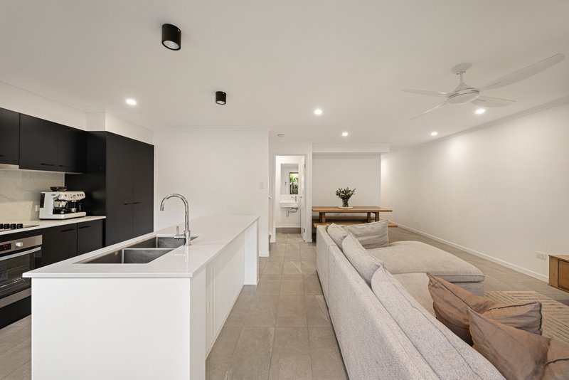 Photo - 2/174 Norris Road, Bracken Ridge QLD 4017 - Image 3