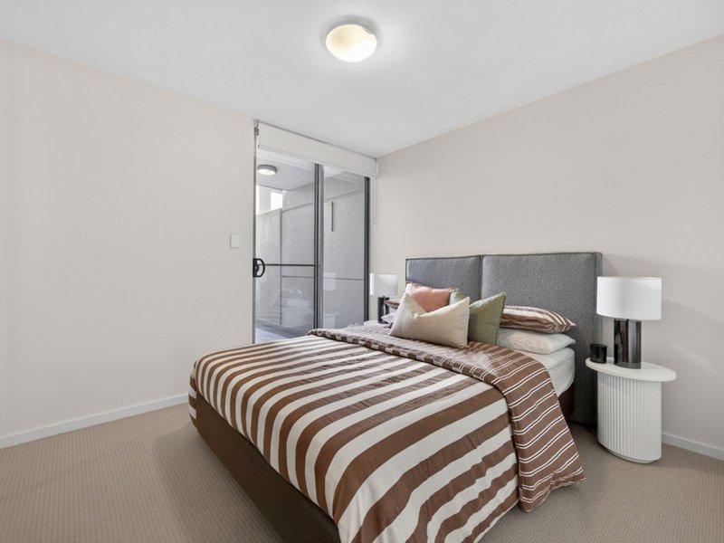 Photo - 2/175 Hay Street, East Perth WA 6004 - Image 17