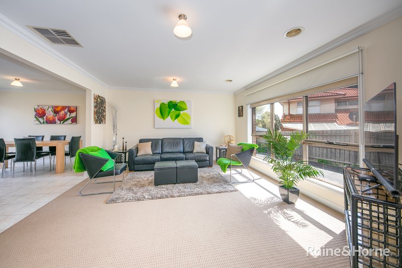 Photo - 2/175 O'Shanassy Street, Sunbury VIC 3429 - Image 2