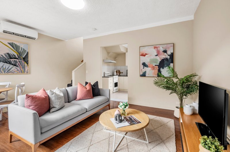 2/1767 Dandenong Road, Oakleigh East VIC 3166