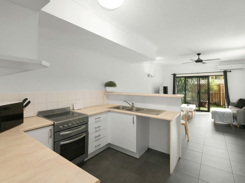 Photo - 2/177-179 Kamerunga Road, Freshwater QLD 4870 - Image 2