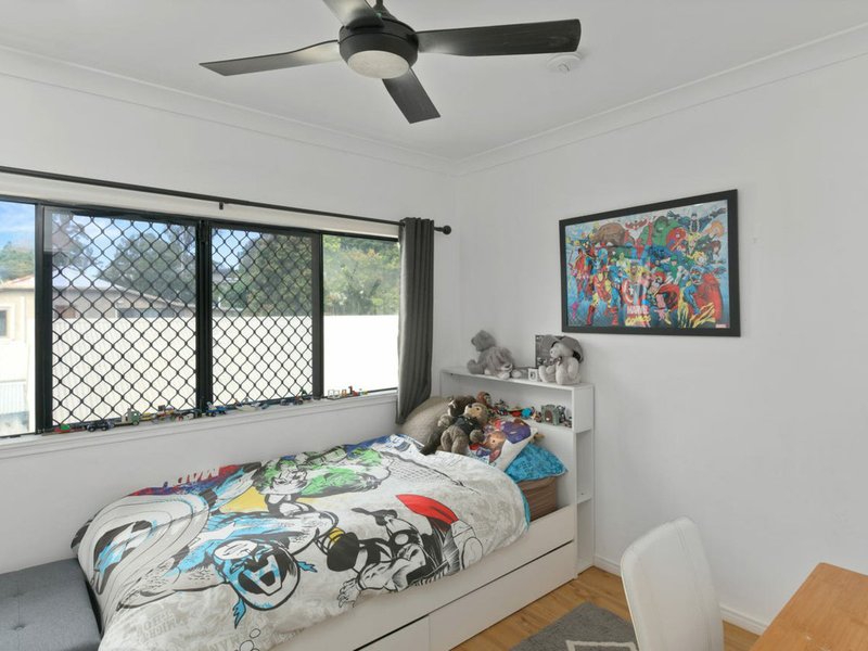 Photo - 2/177-179 Kamerunga Road, Freshwater QLD 4870 - Image 5