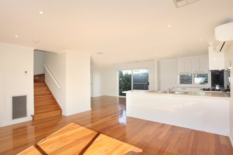 Photo - 2/177 Neerim Road, Carnegie VIC 3163 - Image 2