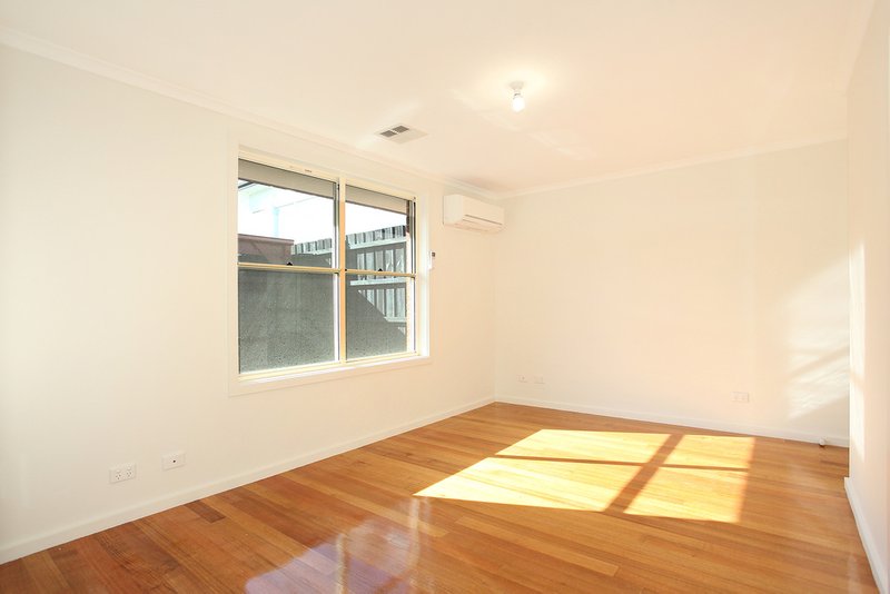Photo - 2/177 Neerim Road, Carnegie VIC 3163 - Image 4