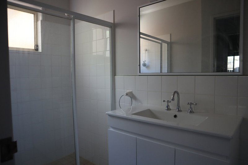 Photo - 2/178 Durham Street, Bathurst NSW 2795 - Image 9