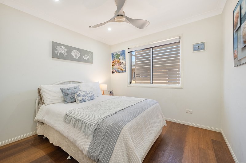 Photo - 2/178 Prince Edward Parade, Scarborough QLD 4020 - Image 14