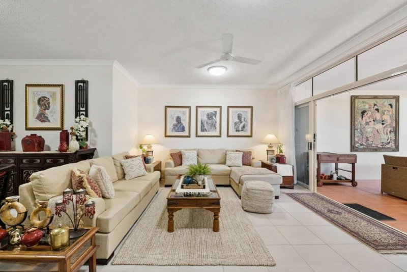 Photo - 2/179 Ocean Drive, Twin Waters QLD 4564 - Image 5