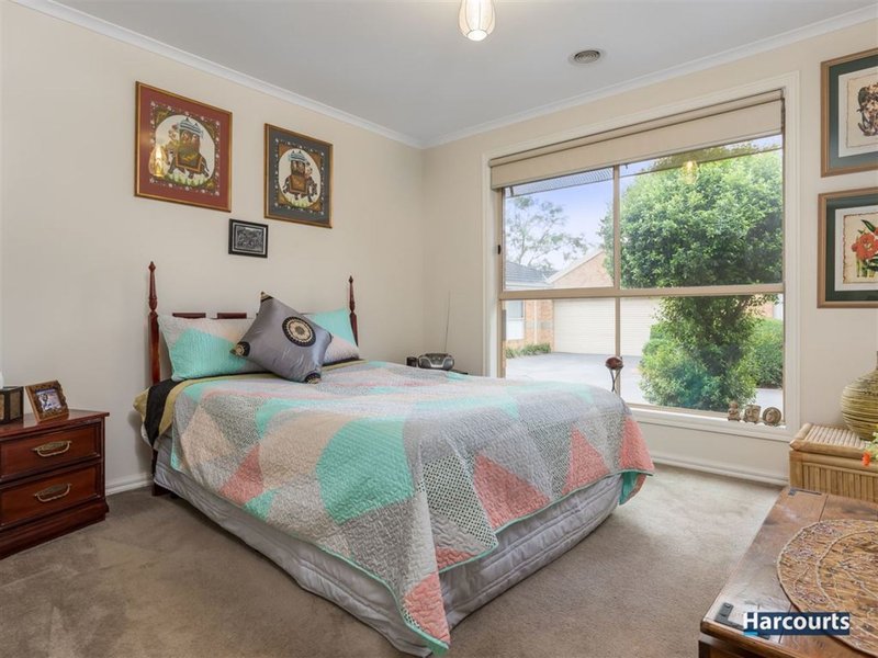 Photo - 2/17A Trisha Drive, Rowville VIC 3178 - Image 9