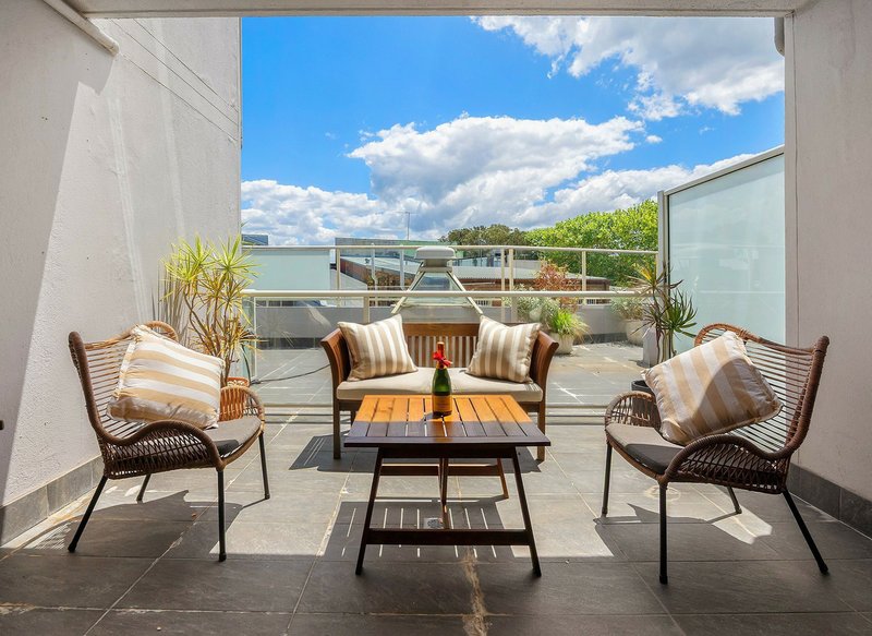 Photo - 2/18-20 Waterloo Street, Narrabeen NSW 2101 - Image 1