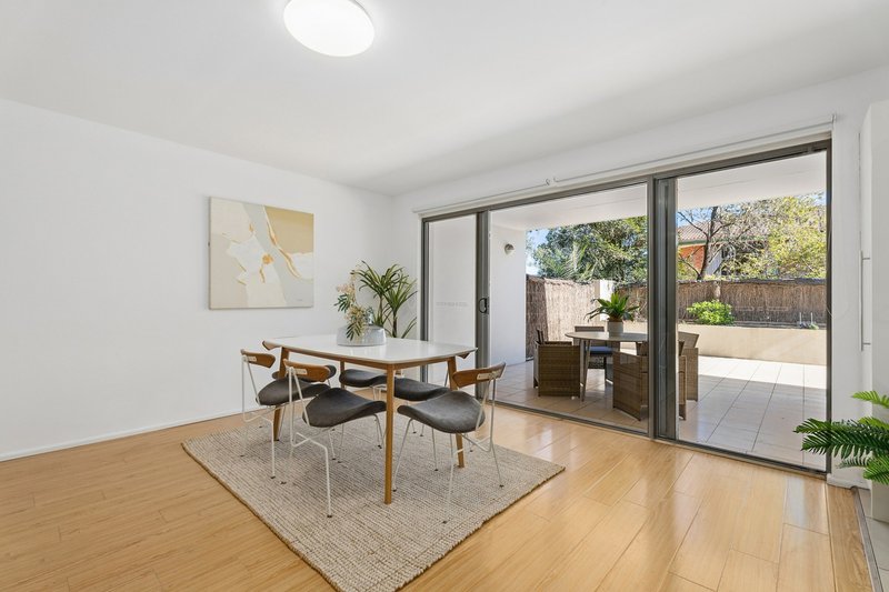 Photo - 2/18-24 Higgins Street, Penrith NSW 2750 - Image 2