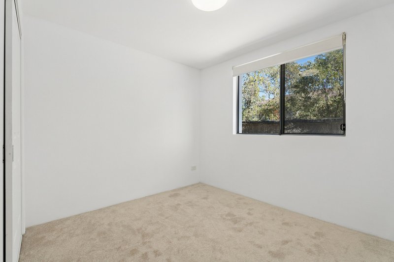 Photo - 2/18-24 Higgins Street, Penrith NSW 2750 - Image 6