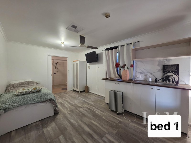 Photo - 2/18 Balook Court, Meadow Heights VIC 3048 - Image 7