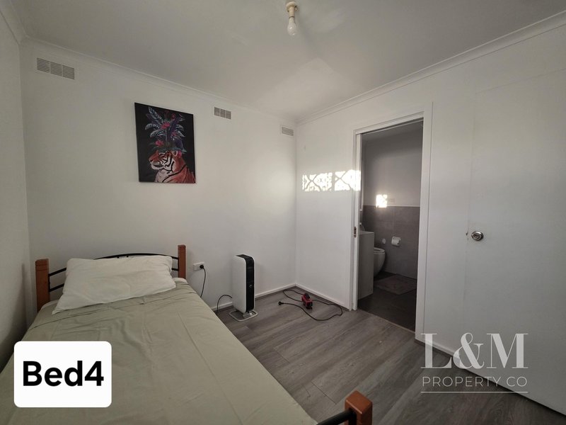 Photo - 2/18 Balook Court, Meadow Heights VIC 3048 - Image 11