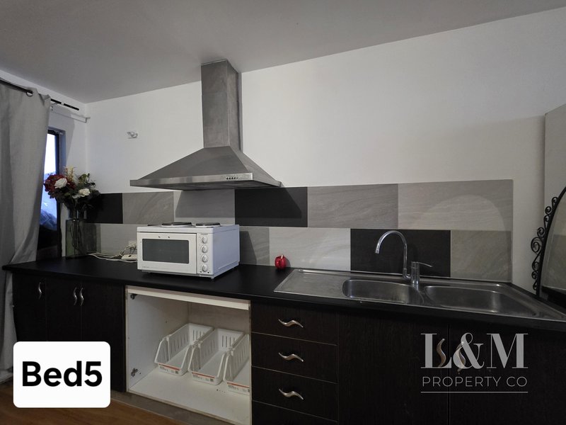 Photo - 2/18 Balook Court, Meadow Heights VIC 3048 - Image 15