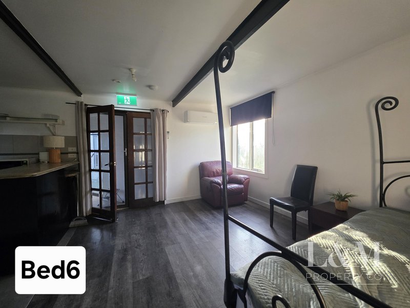 Photo - 2/18 Balook Court, Meadow Heights VIC 3048 - Image 17