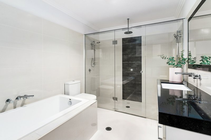 Photo - 218 Boundary Road, Bardon QLD 4065 - Image 17