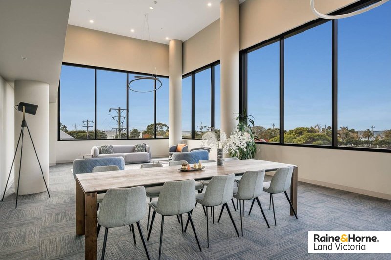 Photo - 2/18 Cavendish Street, Geelong VIC 3220 - Image 8