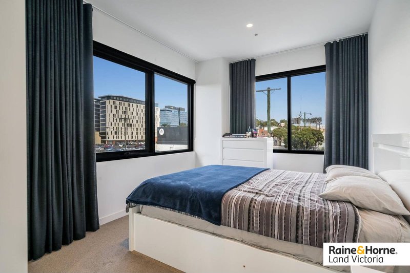 Photo - 2/18 Cavendish Street, Geelong VIC 3220 - Image 10