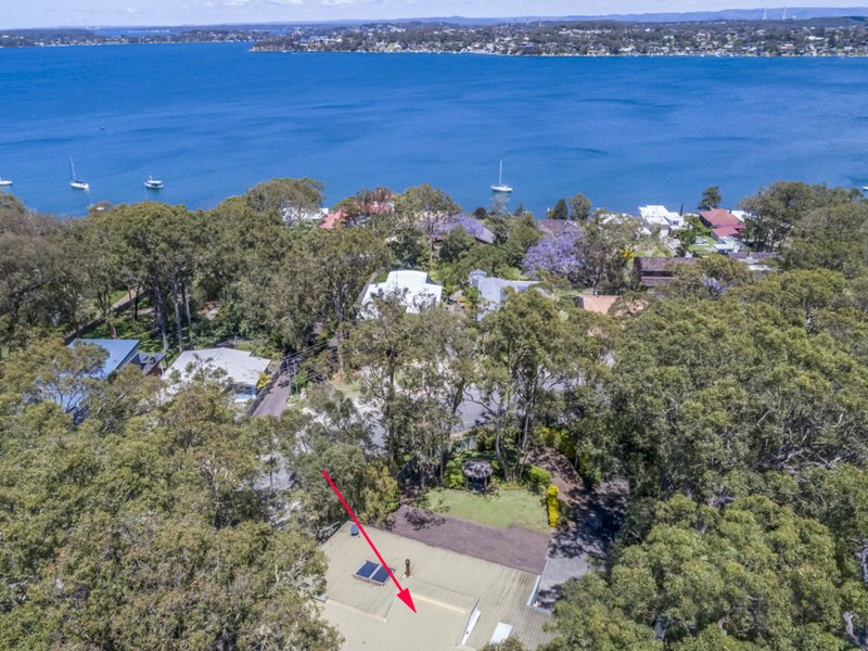 218 Coal Point Road, Coal Point NSW 2283