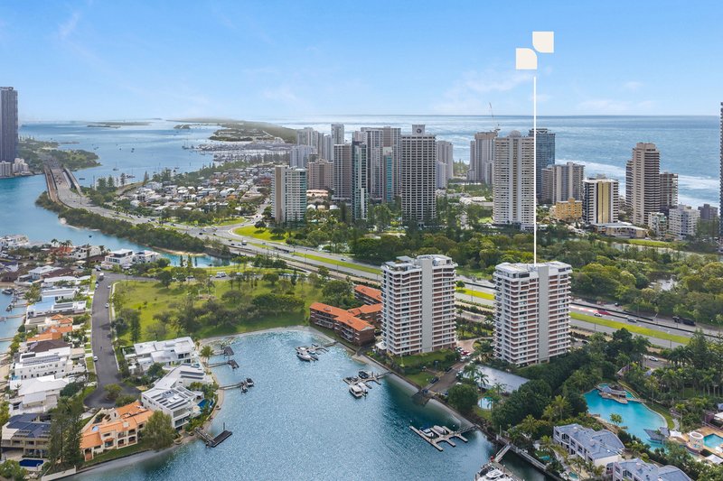 Photo - 2/18 Commodore Drive, Surfers Paradise QLD 4217 - Image 2