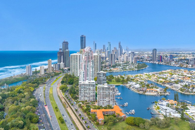 Photo - 2/18 Commodore Drive, Surfers Paradise QLD 4217 - Image 3