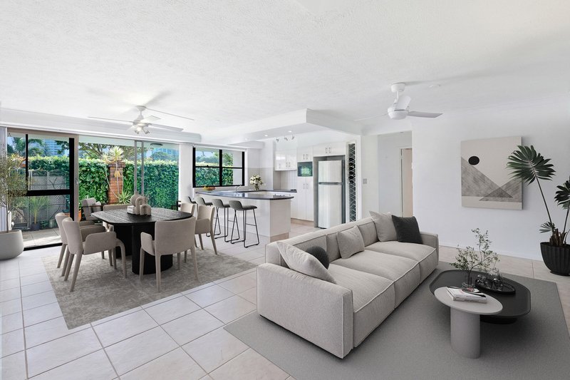 Photo - 2/18 Commodore Drive, Surfers Paradise QLD 4217 - Image 6