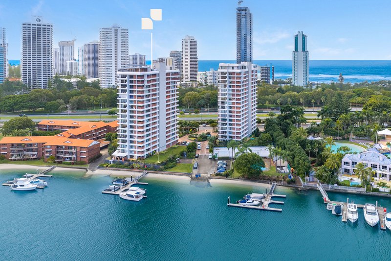 Photo - 2/18 Commodore Drive, Surfers Paradise QLD 4217 - Image 15