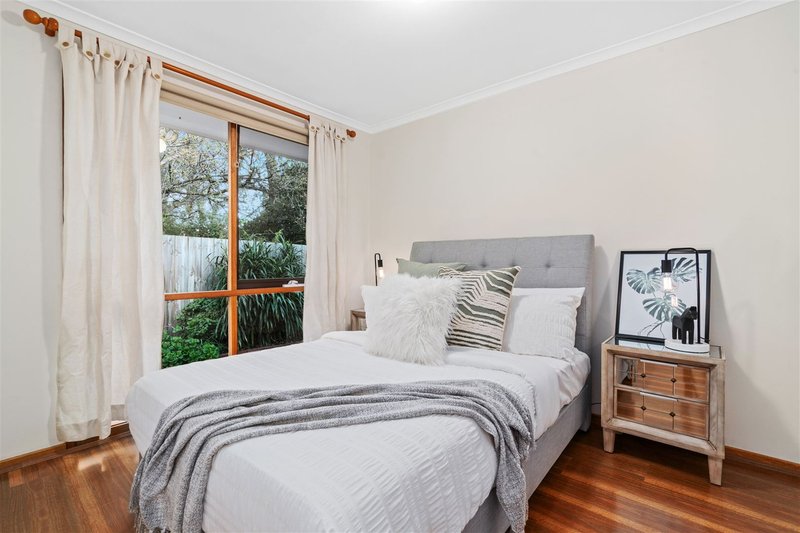 Photo - 2/18 Ellison Street, Blackburn VIC 3130 - Image 8