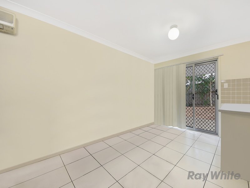 Photo - 2/18 Emma Street, Bracken Ridge QLD 4017 - Image 4