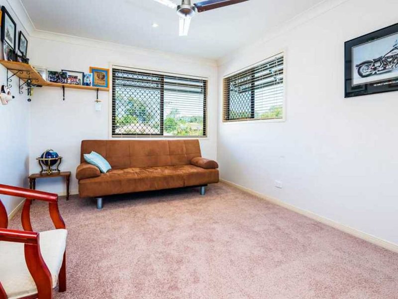 Photo - 2/18 Ewan St , Southport QLD 4215 - Image 13