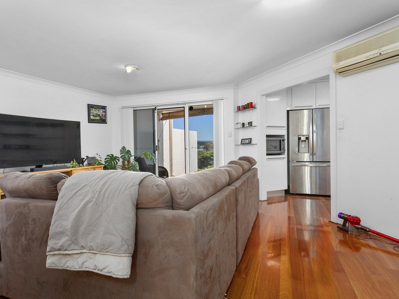 Photo - 2/18 Fogerthorpe Crescent, Maylands WA 6051 - Image 7