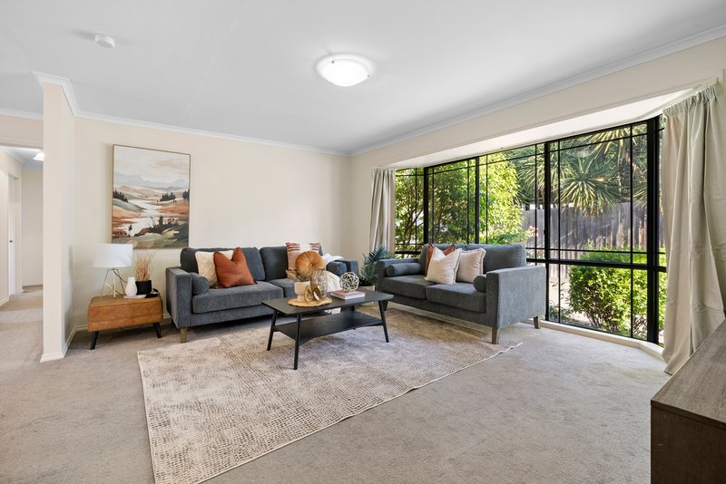 Photo - 2/18 Francis Crescent, Ferntree Gully VIC 3156 - Image 2