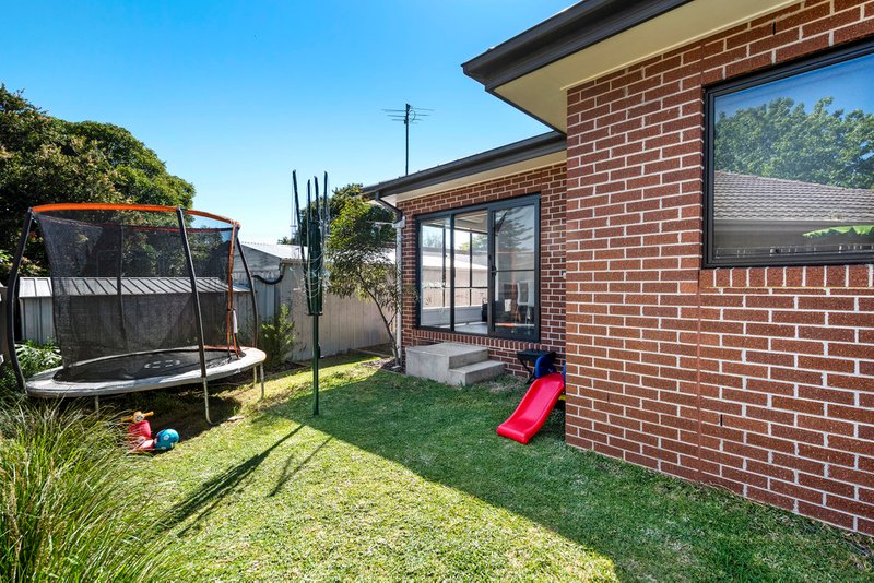 Photo - 2/18 Gardiner Avenue, Dandenong North VIC 3175 - Image 13