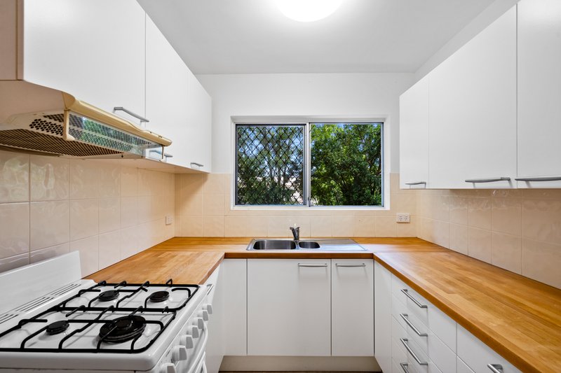 2/18 Glenalva Terrace, Alderley QLD 4051