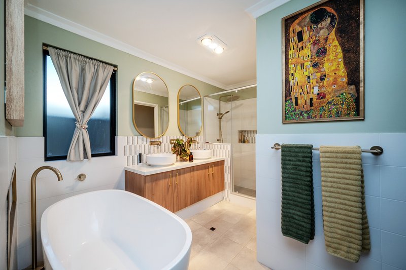 Photo - 218 Graceful Boulevard, Alkimos WA 6038 - Image 7