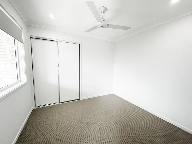 Photo - 2/18 Harlin Street, Ormeau Hills QLD 4208 - Image 5