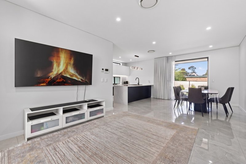 Photo - 2/18 Heath Street, Punchbowl NSW 2196 - Image 6