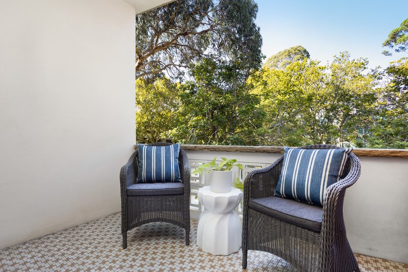 Photo - 2/18 Henry Street, Gordon NSW 2072 - Image 5