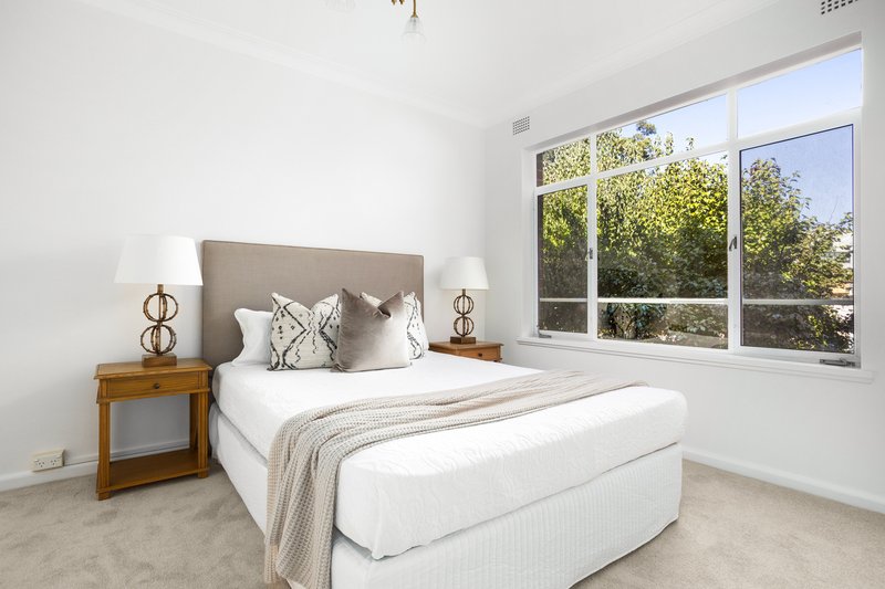 Photo - 2/18 Henry Street, Gordon NSW 2072 - Image 7